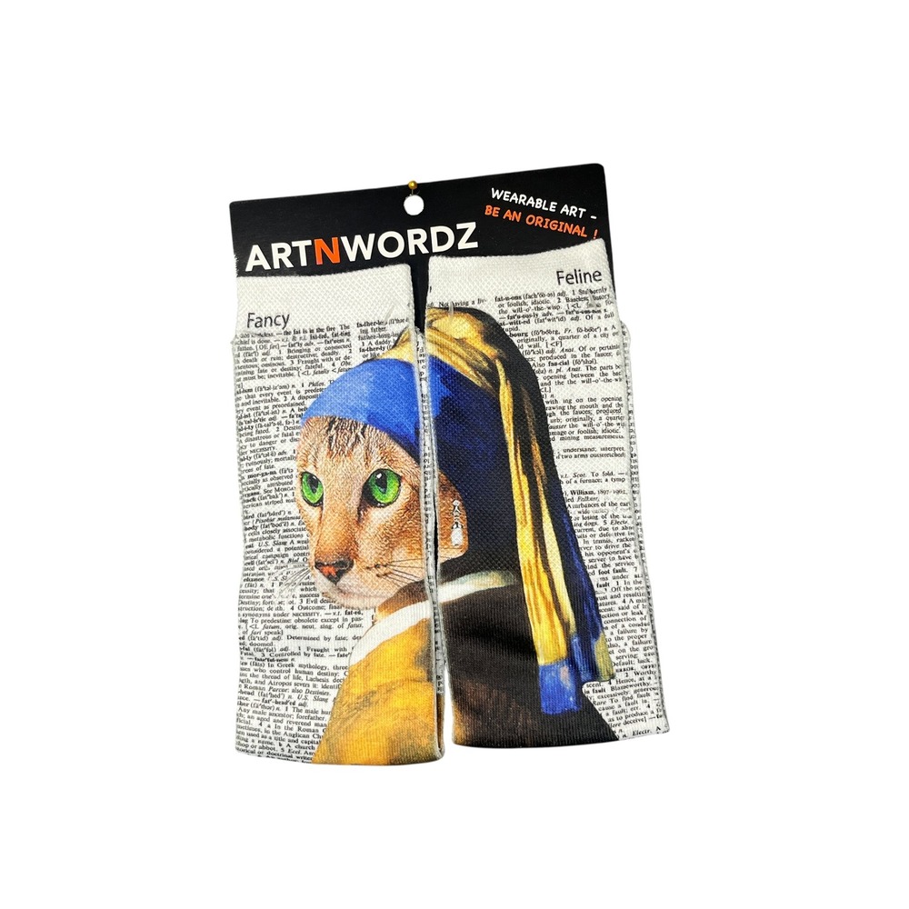 ArtNWordz Girl with Pearl Earring Cat Dictionary Art Crew Socks Unisex 6-12 NEW‎